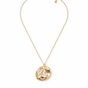 COLAR COM PINGENTE OVAL CURVO E TEXTURIZADO - 45 CM